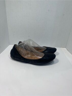 Time and Tru Black Leather Slip-On Ballet Flats